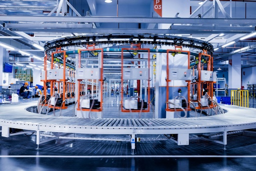 Cross-Industry Benchmarking Analytics